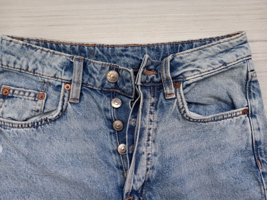 10 евро нови дамски дънки размер 34