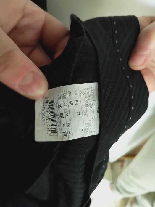 Продавам Отличен Черен Костюм и панталон Mega Размер 58 EU 40Лв