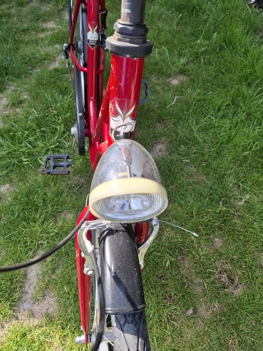 Vând bicicleta pentru  damă