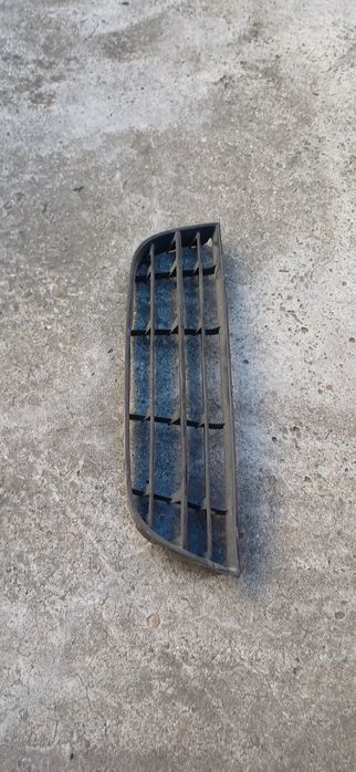 Grila bara Vw Polo N9  cod 6Q0853677B