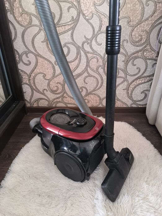 Продам пылесос в отличном состоянии
