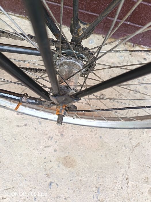 Velosped sotiladi yaxshi yuradi