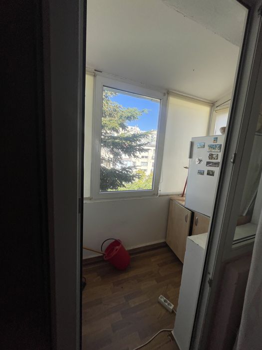 Vand apartament 3 camere