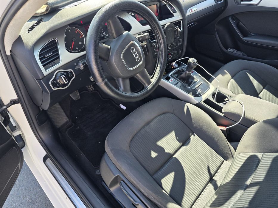 Audi A4 B8 - An 2011 - 2.0 TDI 143Cp Euro 5
