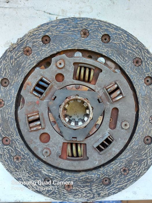 Disc ambreiaj Mercedes Cobra 240 Disel,diametru 220 ,SH.