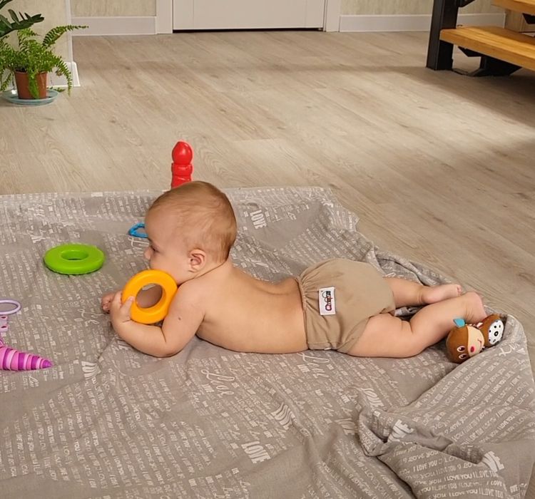 Комплект многоразовых подгузников