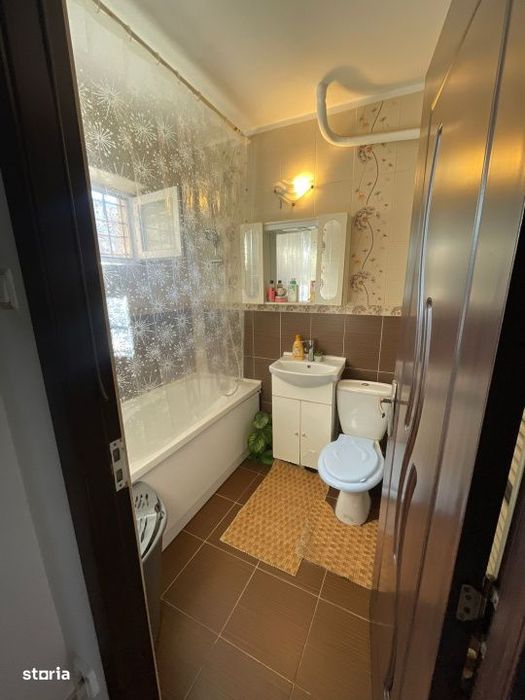 Apartament spatios 2 camere, zona Valea Rosie - aproape de Piata