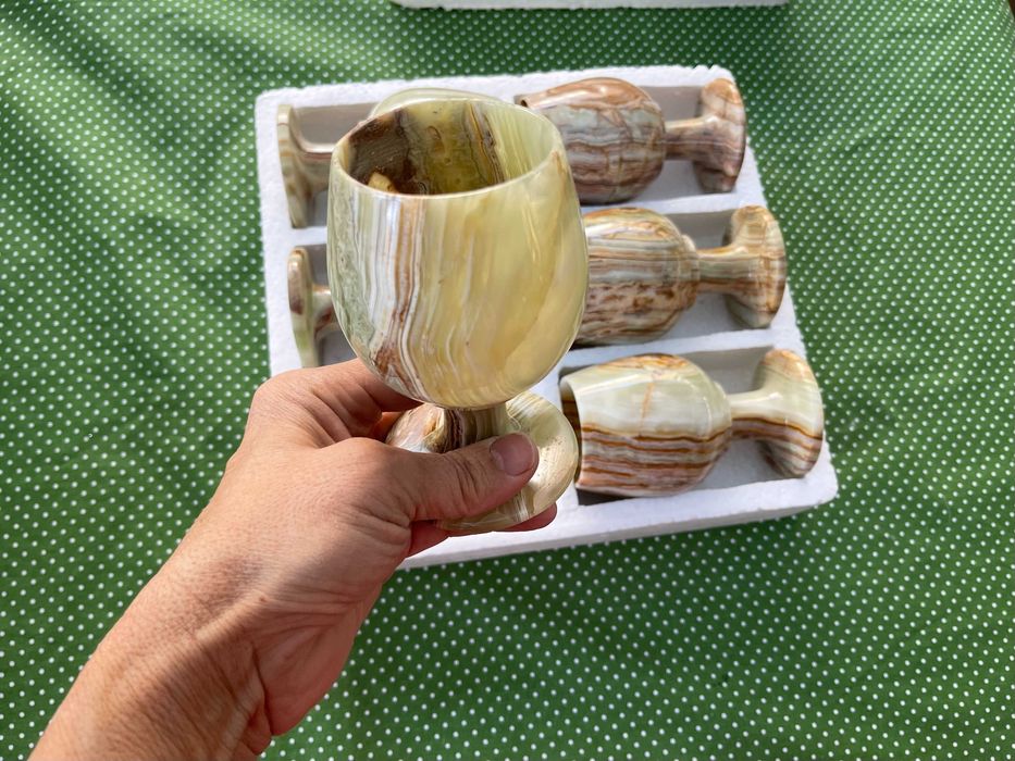 Фужеры из камня оникса