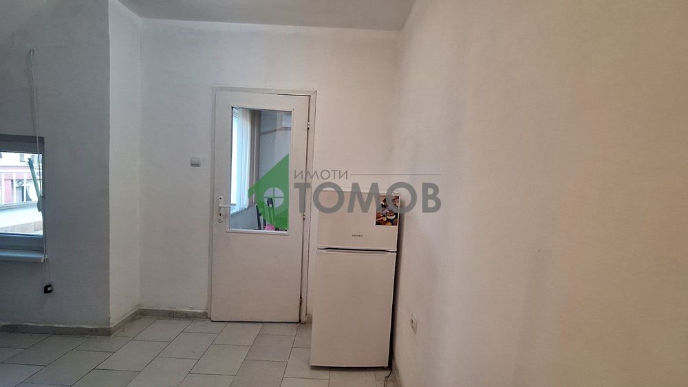 Дава се под наем Двустаен апартамент в Стара Загора, Център - 75 кв.м за 295.8 € - Снимка #5