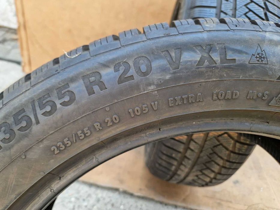 2 Continental R20 235/55 Зимни гуми  DOT4020
