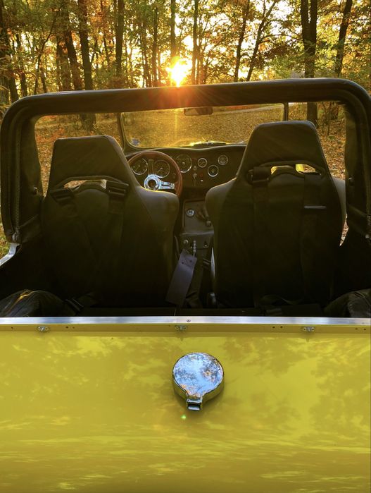 РЕТРО АВТОМОБИЛ СПАРТАН