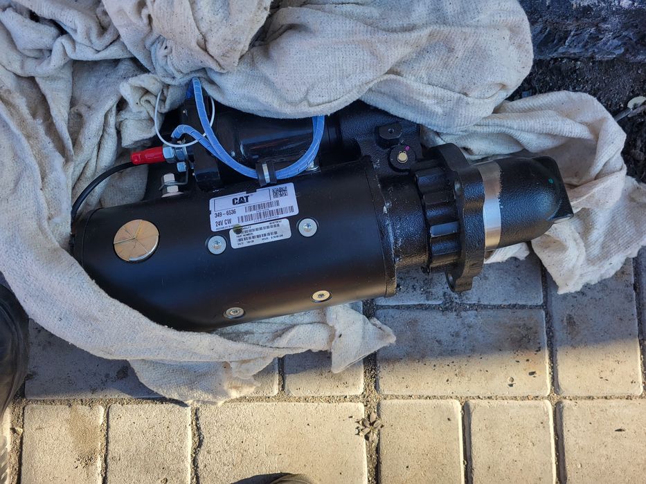 Продам стартер Cat новый