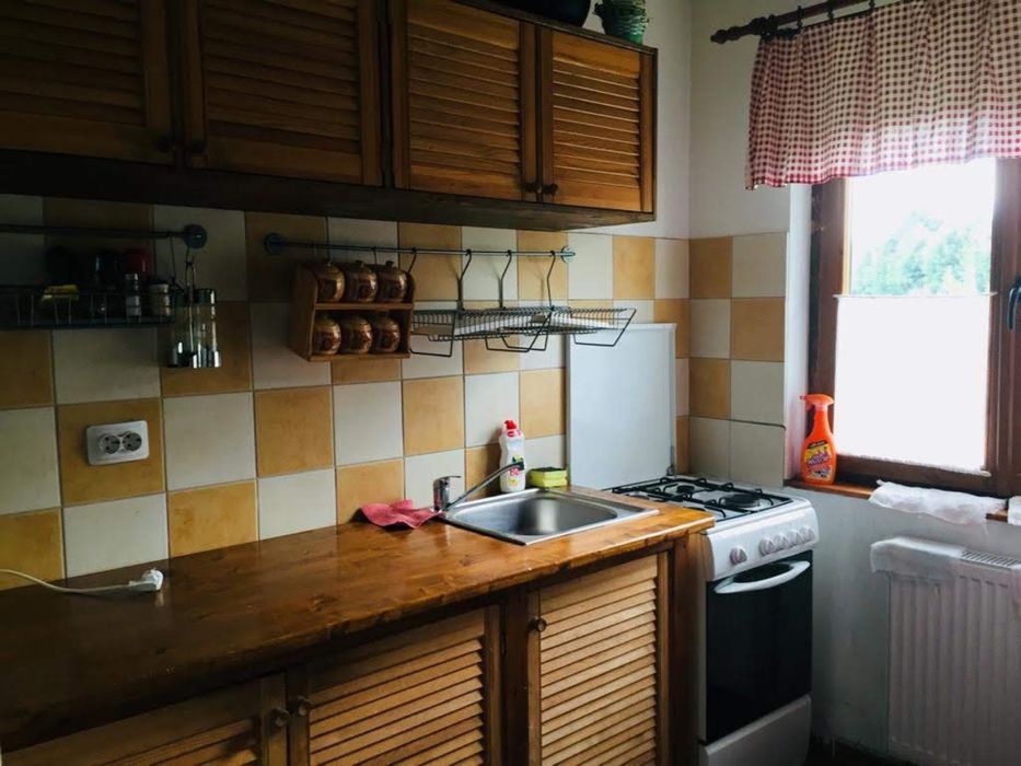 Cazare la Bran- 8 camere-max.18 persoane