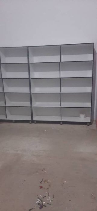 Doʻkon uchun polkalar tez va arzon sotiladi