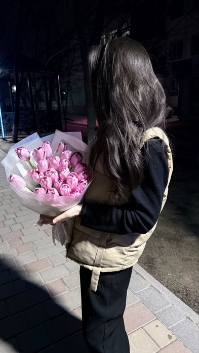 Букет розовых тюльпанов