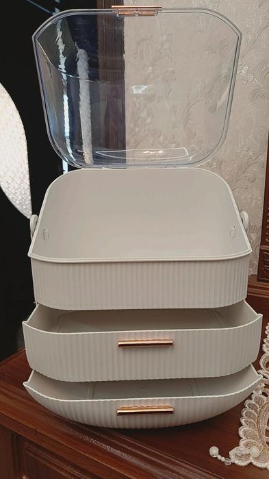 Yengi ishlatilinmagan organayzer sotiladi