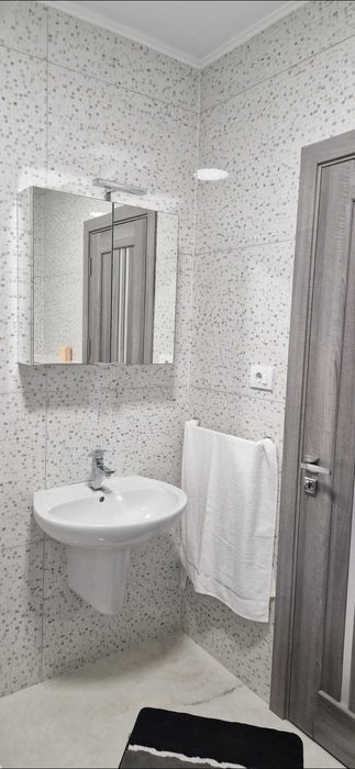 Apartament  in bloc nou cu 2 camere de inchiriat,in spate la teatru pe strada Cozia.