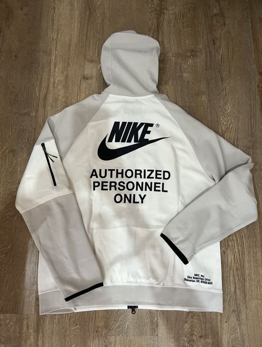 Hanorac Nike Authorized Personell Only