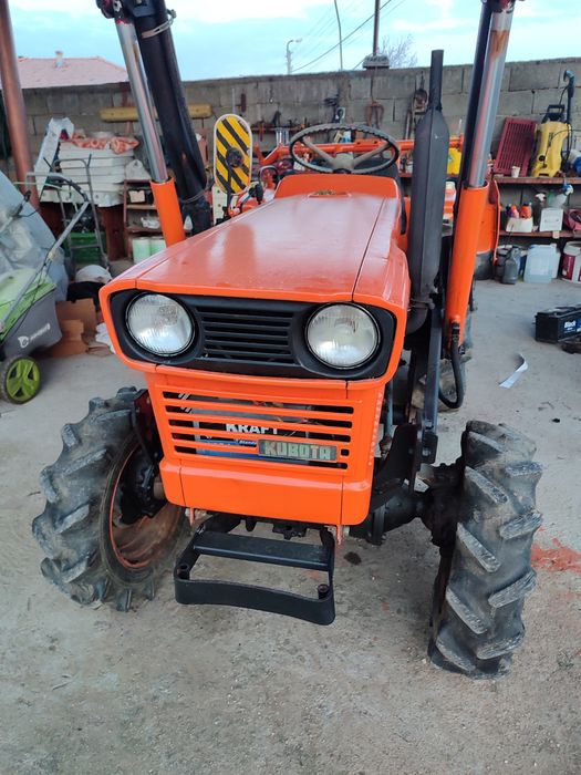 Kubota L2000 - легендарна здравина