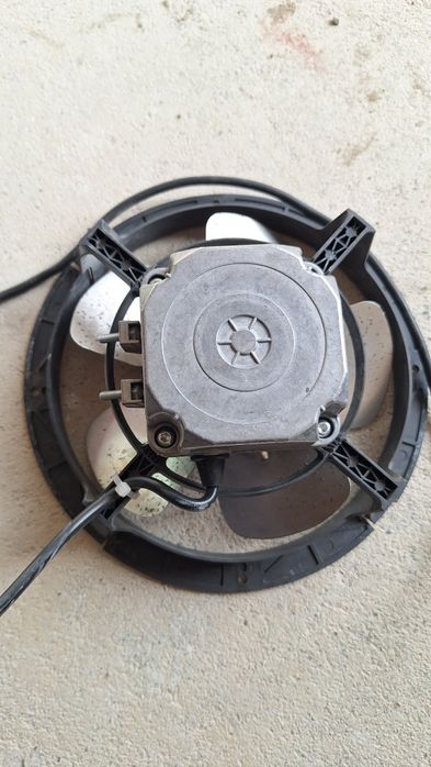 vând 3 buc.ventilator răcire frigorific