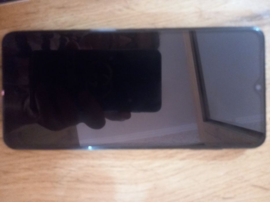 Galaxy A04s sotiladi.