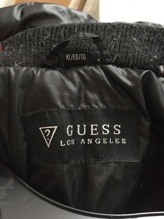 Geaca Guess din puf