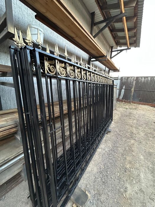 Ворота откатные вместе с забором