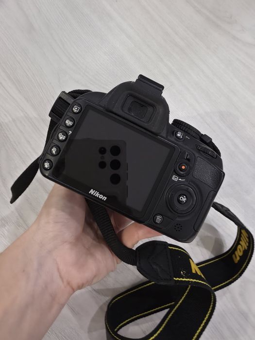 Продам фотоаппарат Nikon D3100