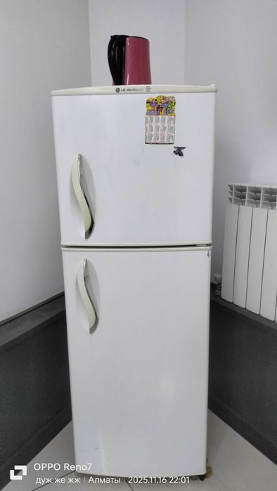 Много разной мебели