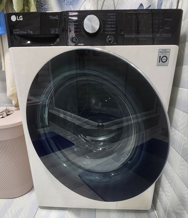 Стиральная машина LG ThinQ Inverter Direct Drive 7 кг — отличное состо