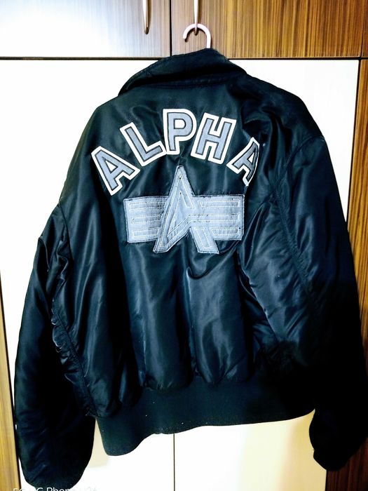 Зимно яке тип Бомбер Alpha Industries