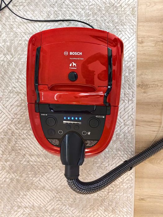 Перяща прахосмукачка BOSCH PROANIMAL