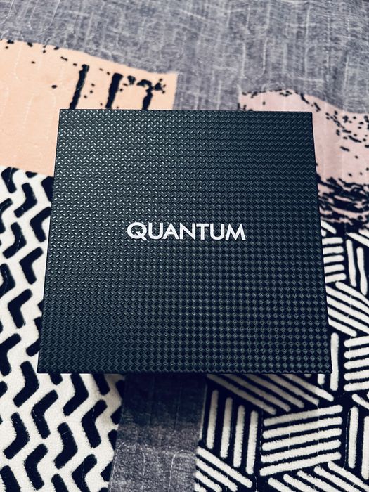 Продам отличные часы Quantum
