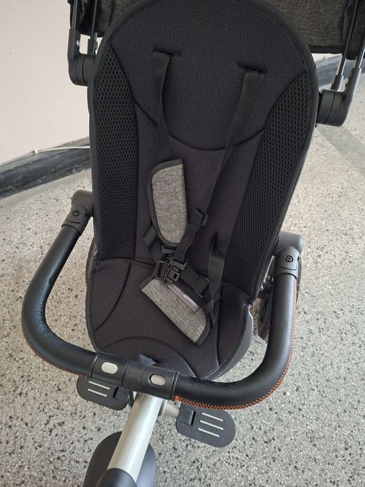 Чисто нова триколка Chipolino Derby