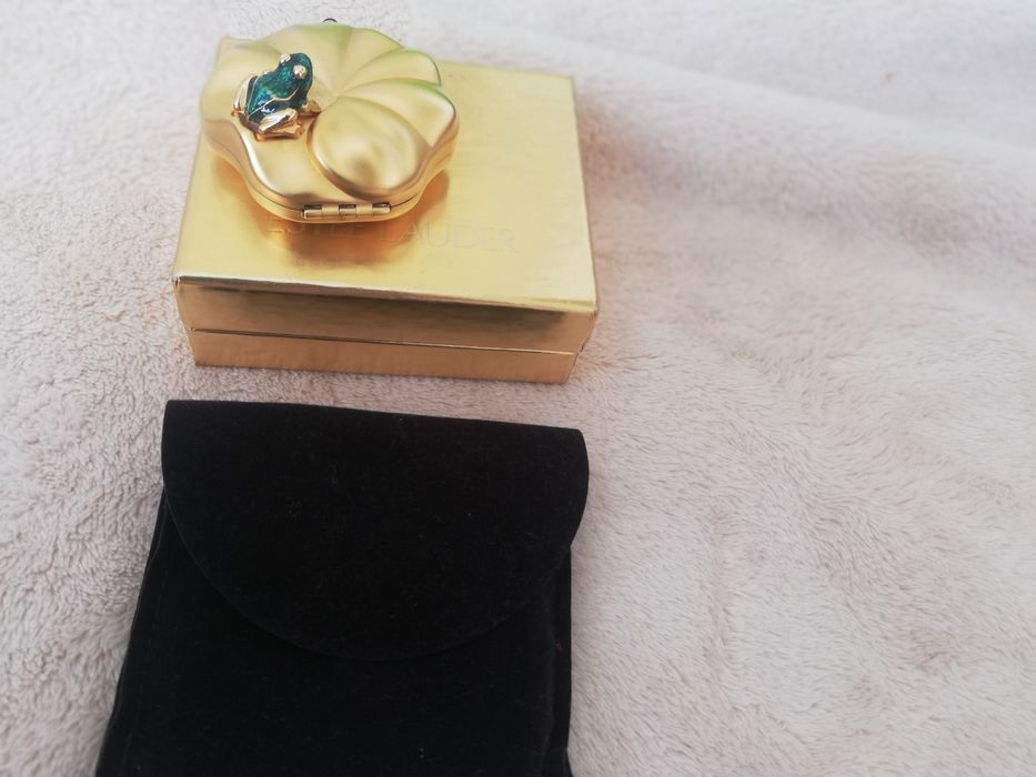 ESTEE LAUDER  транслусентна пудра