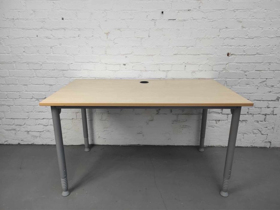 Офис/работно бюро Kinnarps Швеция