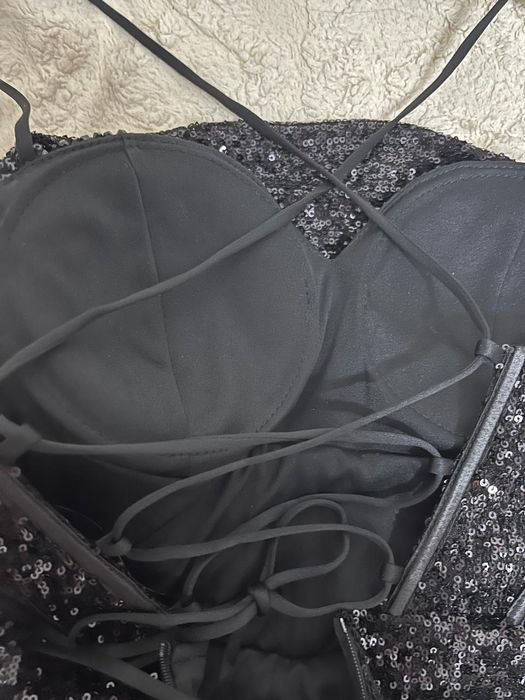 Женское вечернее платье с пайетками М размера