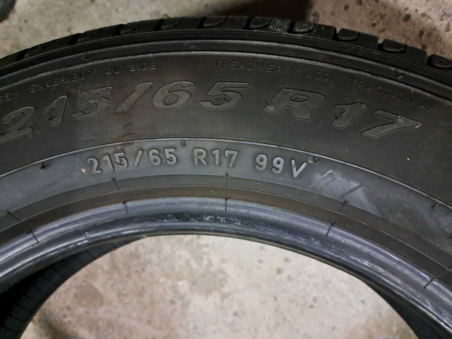 * 2 anvelope 215/65 R17 Pirelli