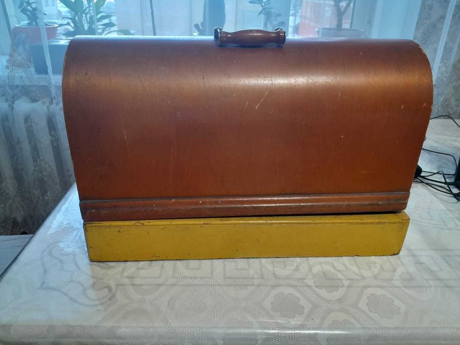 Продаётся ручная швейная машина Б/У