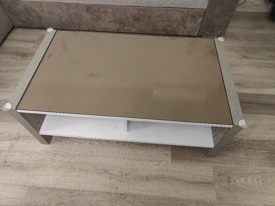 Разтегателен диван с ракла и холна маса