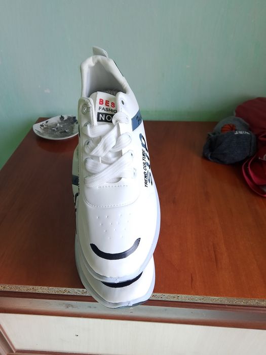 Кросоки за 3700 42 розмер