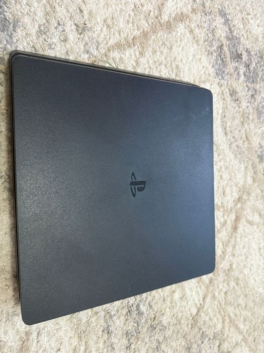 Sony PlayStation 4 slim