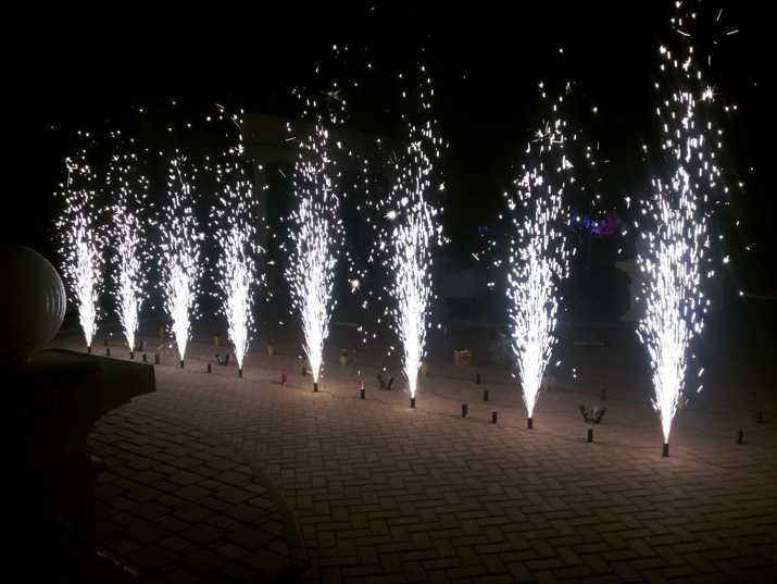 Холодный фонтан для свадбы