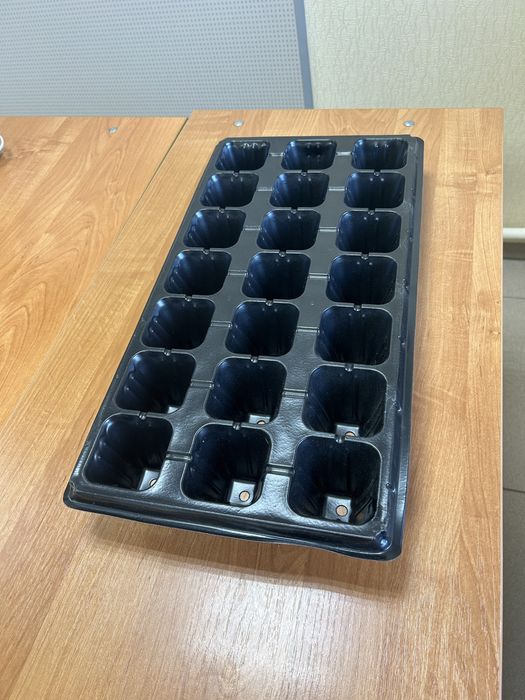 Кассеты и стаканы для рассады