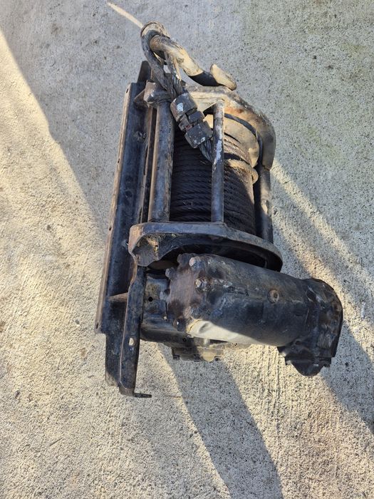 Troliu fontă (Capestan) nou