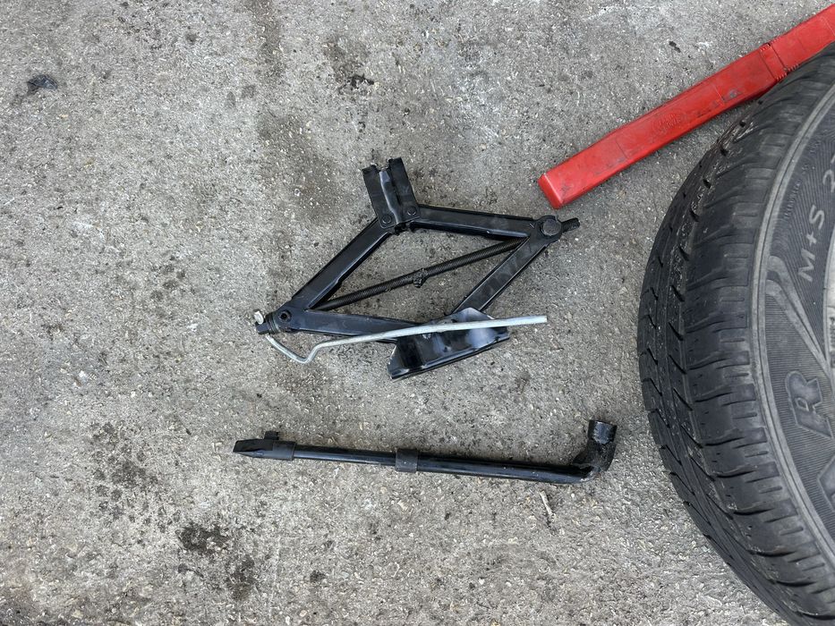 Авариен комплект за джип 5х108