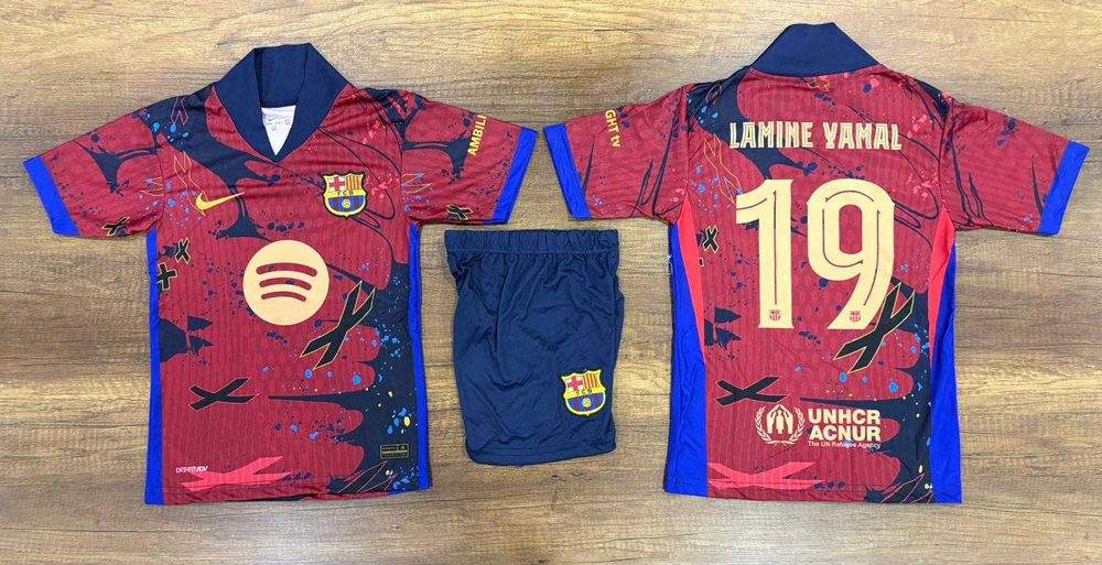 Футболни тениски