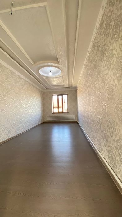 Zangiotada 2 sotix uy sotiladi