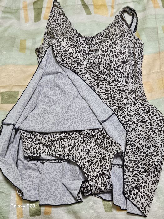 Бански тип рокля