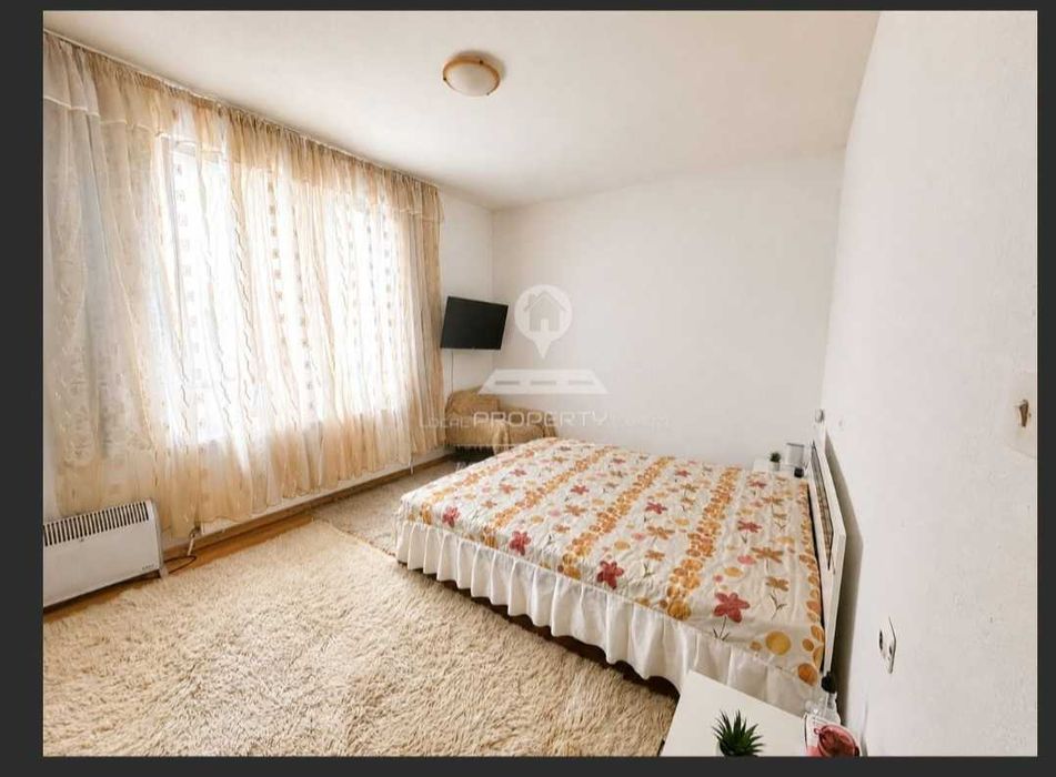 Продава се къща в град Добринище